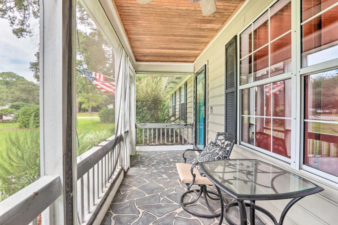 Peaceful Beaufort Home With Front Porch And Grill Bagian luar foto
