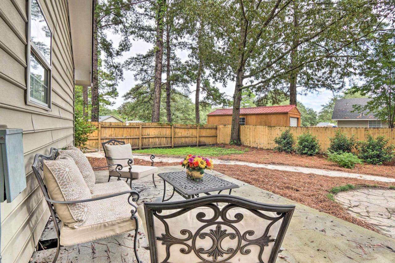 Peaceful Beaufort Home With Front Porch And Grill Bagian luar foto